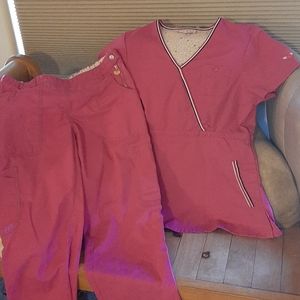 Koi Hot Pink Scrub Set